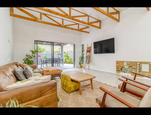 3 BEDROOM HOUSE FOR SALE IN CEDAR LAKES